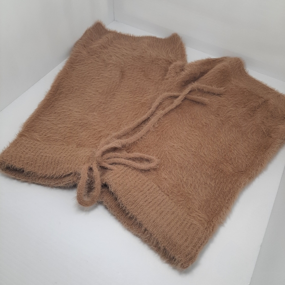 Cozy Drawstring Shorts NWT - Picture 7 of 13